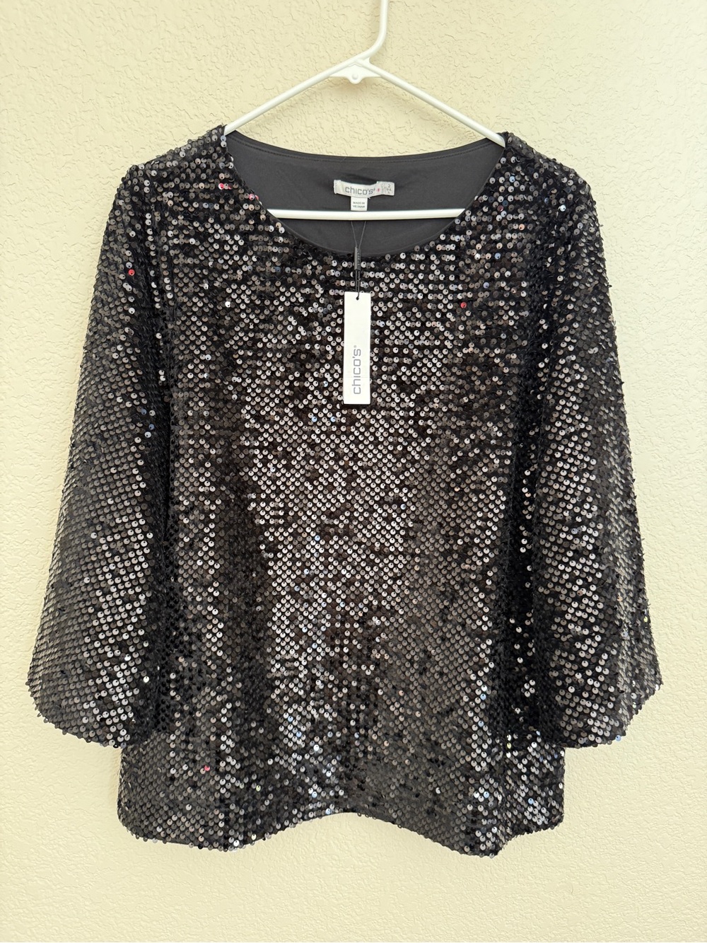 Chico’s Velvet Sequin Top 3/4 Sleeve New Size 2 (Large)